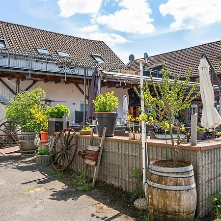 Mola Apartments-charmante Mit Klimaanlage Im Zentrum Für 3 Personen-große Dachterrasse-grill-gratis Parken-wlan Apartment Herdecke