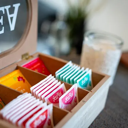 Mola Apartments-charmante Im Zentrum Fuer 3 Personen-grosse Dachterrasse-grill-gratis Parken-wlan Appartamento *