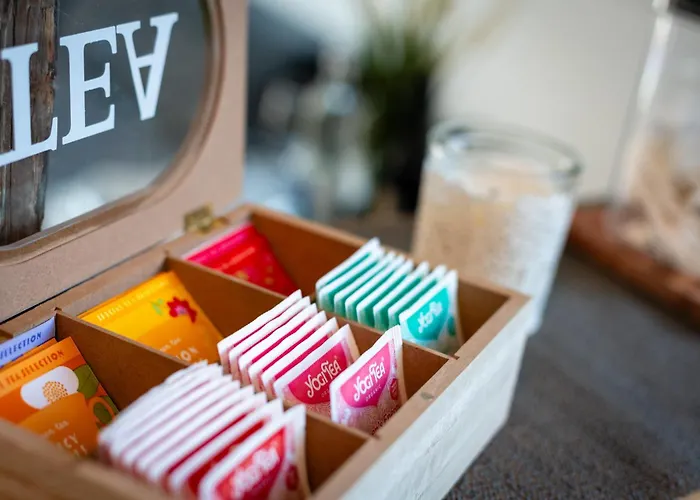 Mola Apartments-charmante Im Zentrum Fuer 3 Personen-grosse Dachterrasse-grill-gratis Parken-wlan Appartement *